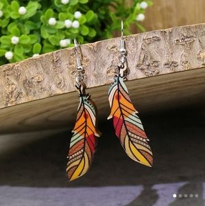 3/$25-Pretty feather boho vibes earings